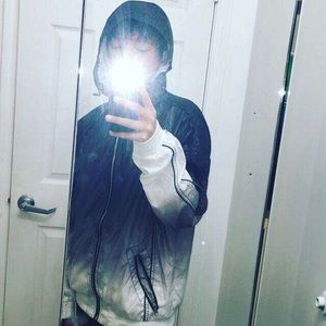 Meet your Posher, Cameron